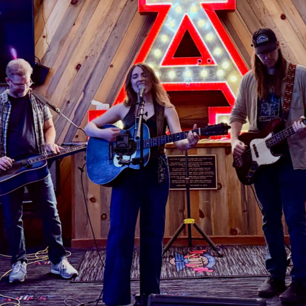 Mimi James and The Dustlighters w/ The Troubledsome + i.o. Underground